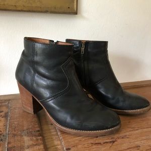 Madewell black leather booties